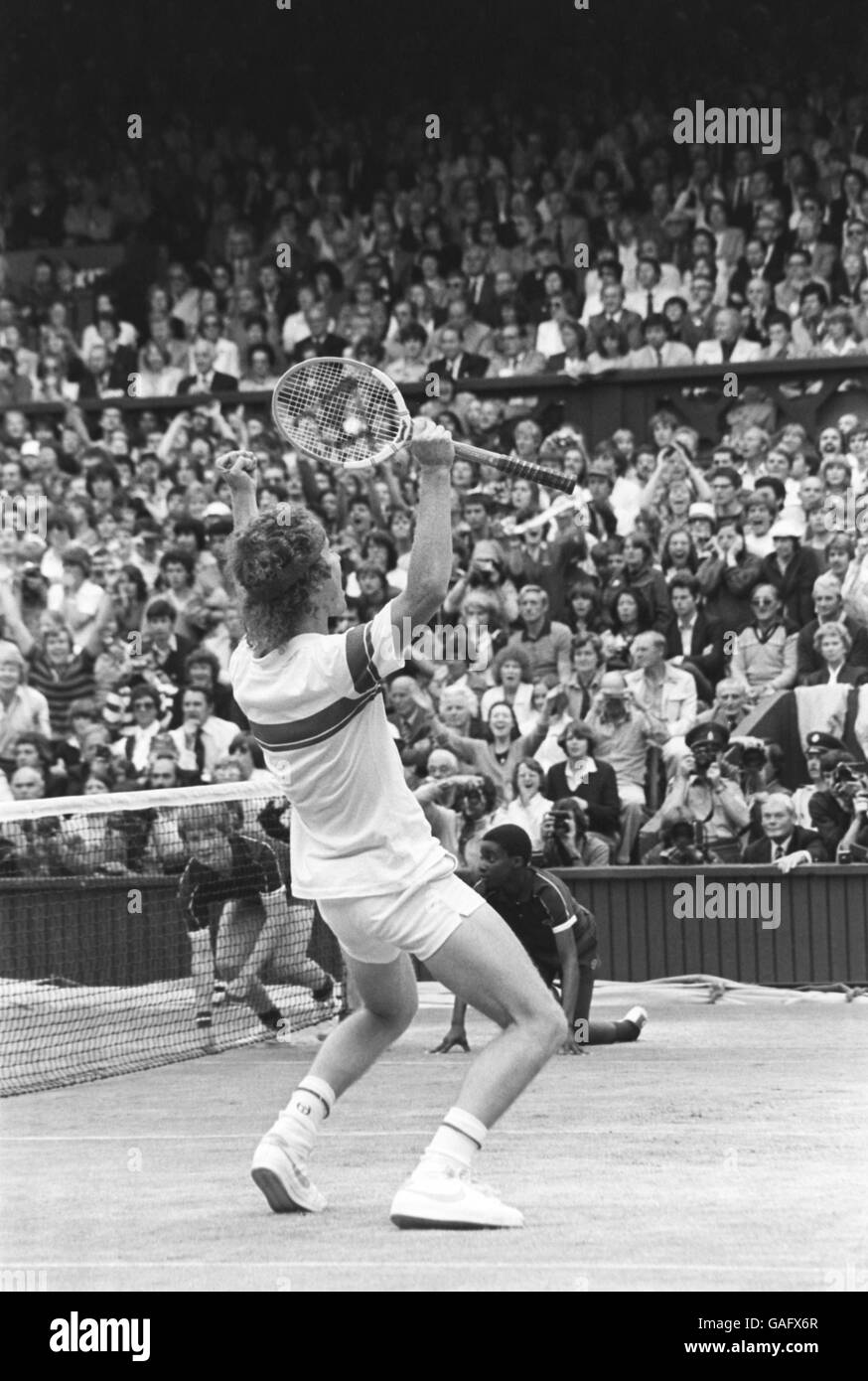 Tennis - Wimbledon - masculin - Final - John McEnroe v Bjorn Borg Banque D'Images