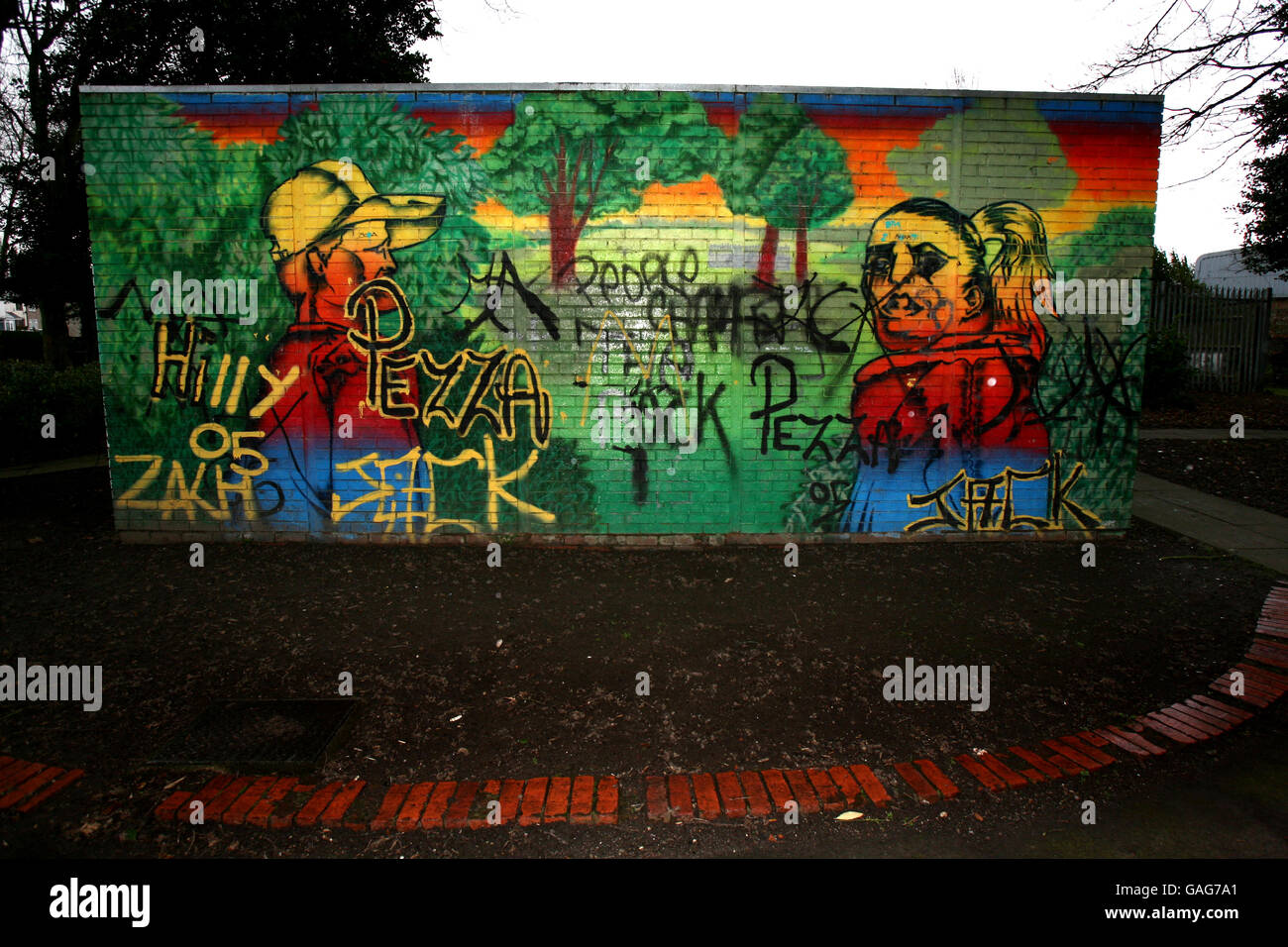 Graffiti à George Rose Park dans la région de Lunt Wolverhampton Banque D'Images