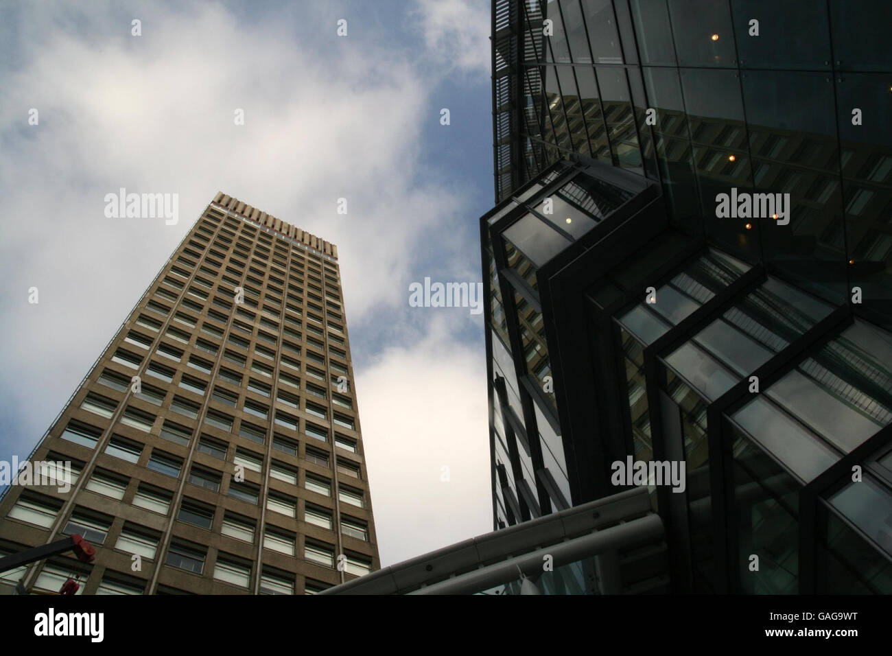 Immeuble de 20 étages Banque de photographies et d’images à haute résolution Alamy