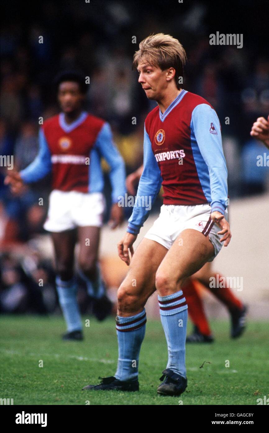 Football - Football League Division One - Aston Villa v Stoke City Banque D'Images