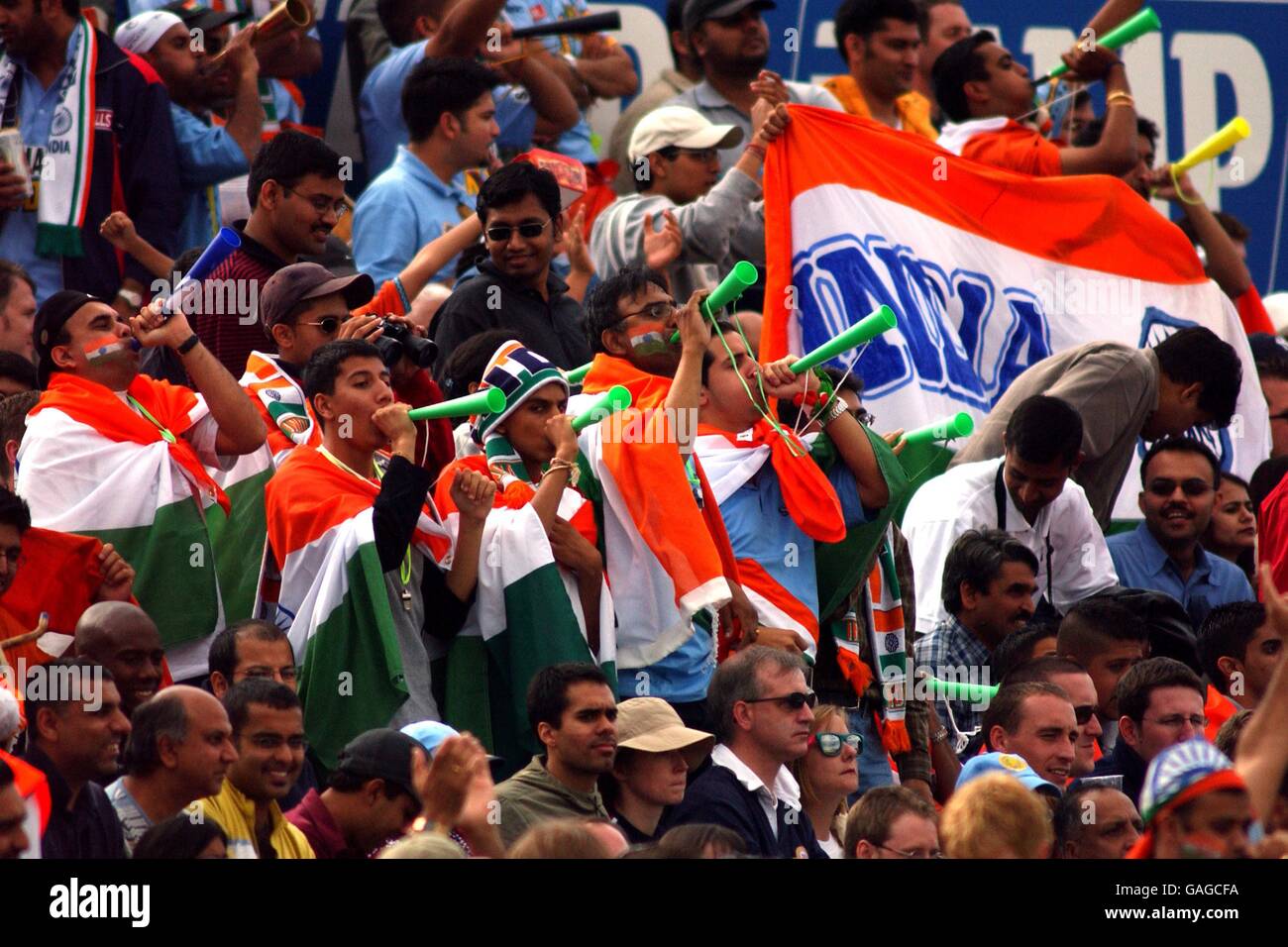 Cricket - Angleterre / Inde - quatrième test de npower - quatrième jour. Les fans indiens apprécient l'atmosphère du match Banque D'Images