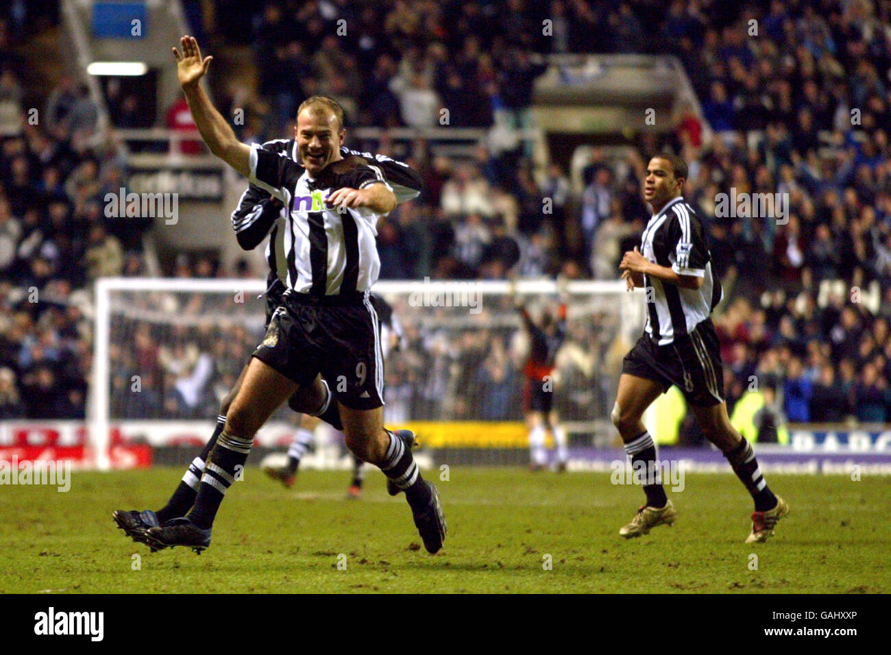 Soccer - FA Barclaycard Premiership - Newcastle United contre Everton. Alan Shearer, de Newcastle United, célèbre son objectif Banque D'Images