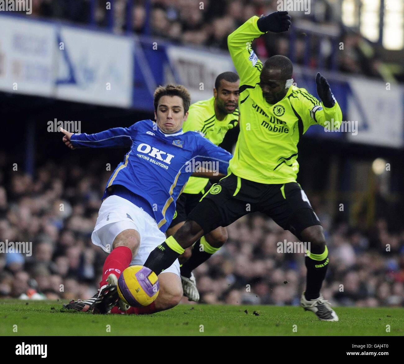 Soccer - Barclays Premier League - Chelsea v Portsmouth - Fratton Park Banque D'Images