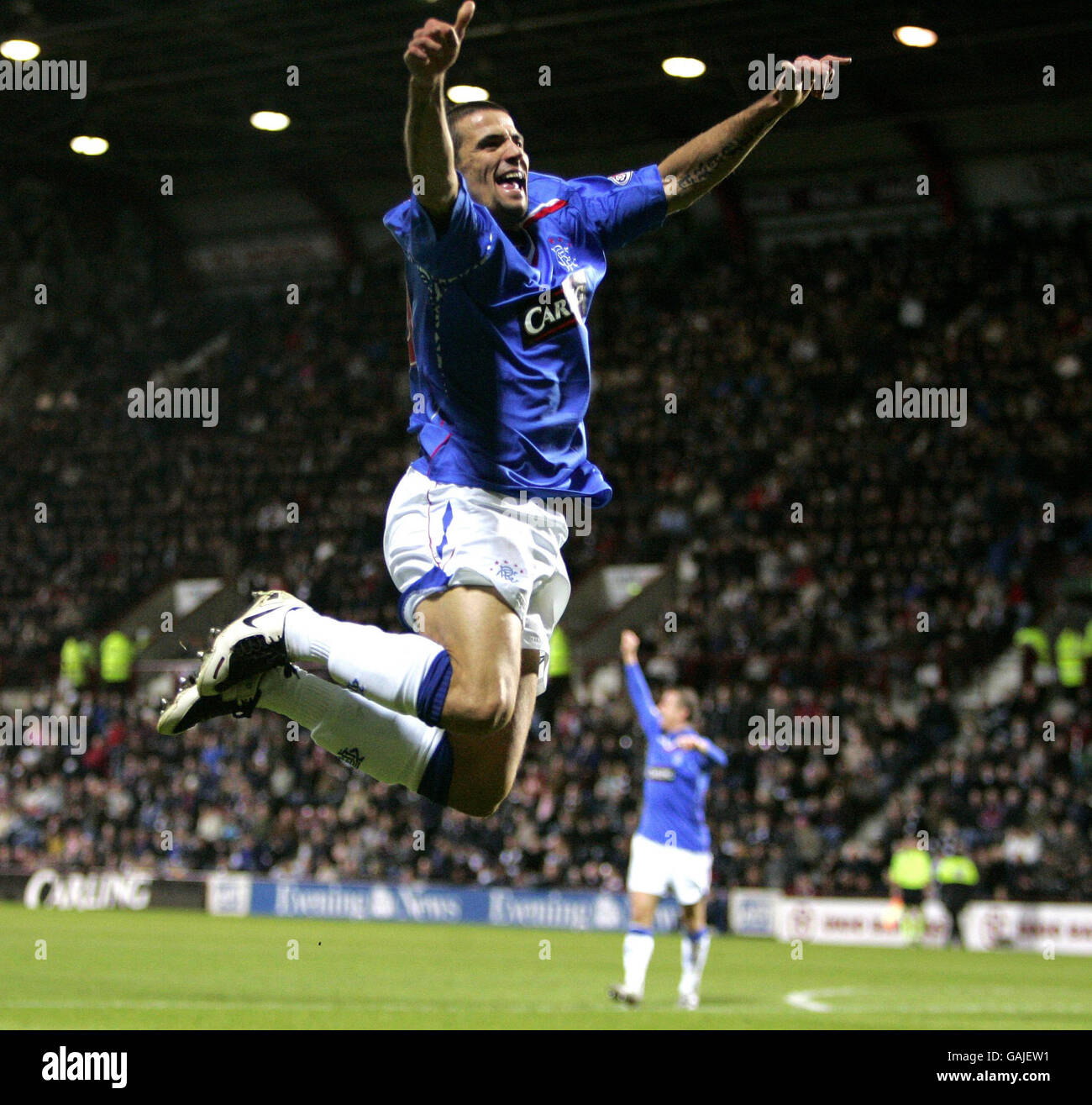 Les Rangers Nacho Novo célèbrent son troisième but lors du match de la première ligue de la Banque de Clydesdale au stade Tynecastle, à Édimbourg. Banque D'Images