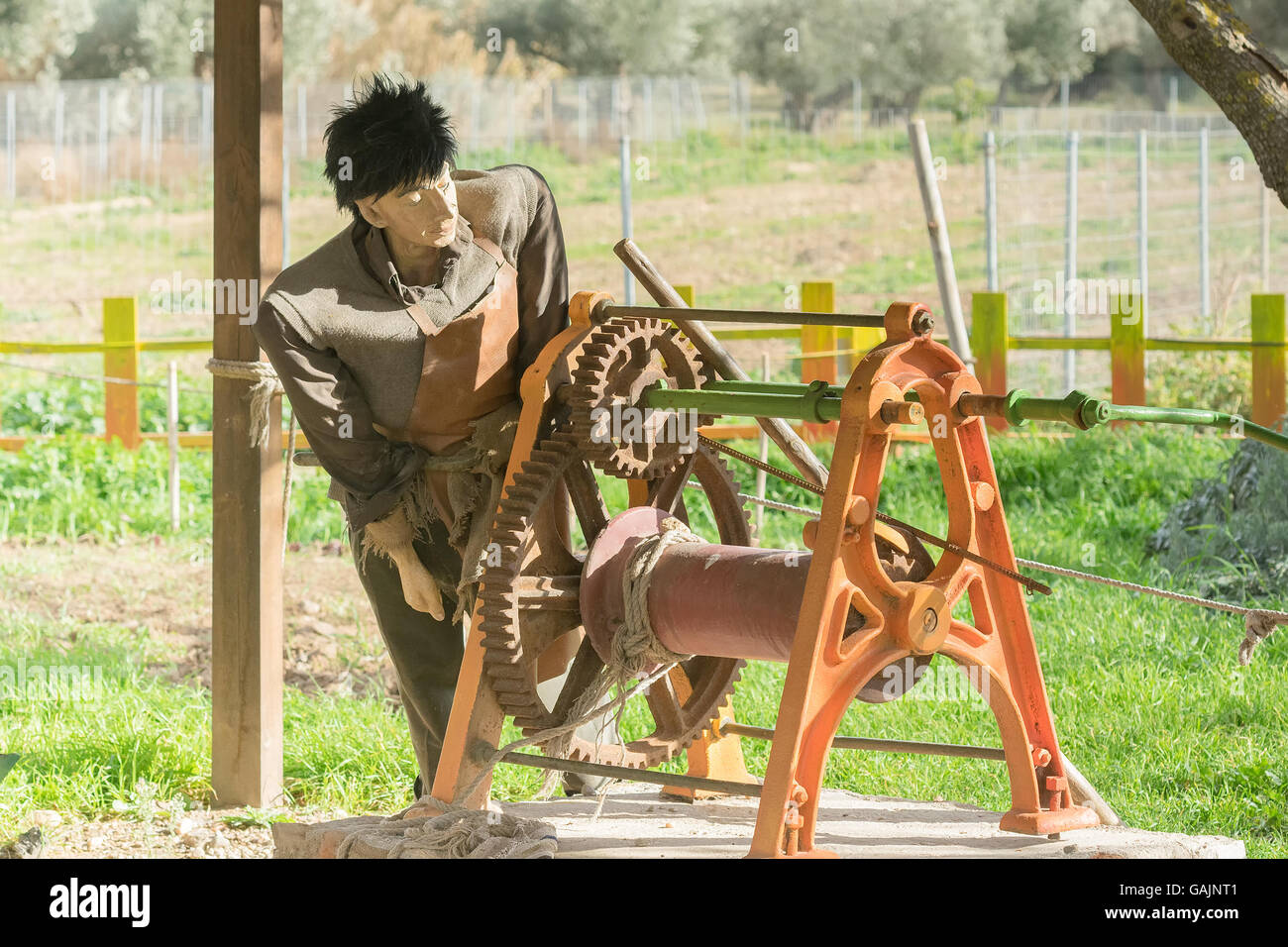 Athènes, Grèce 17 janvier 2016. Modèle d'une ancienne ferme traditionnelle au travailleur un parc. Banque D'Images