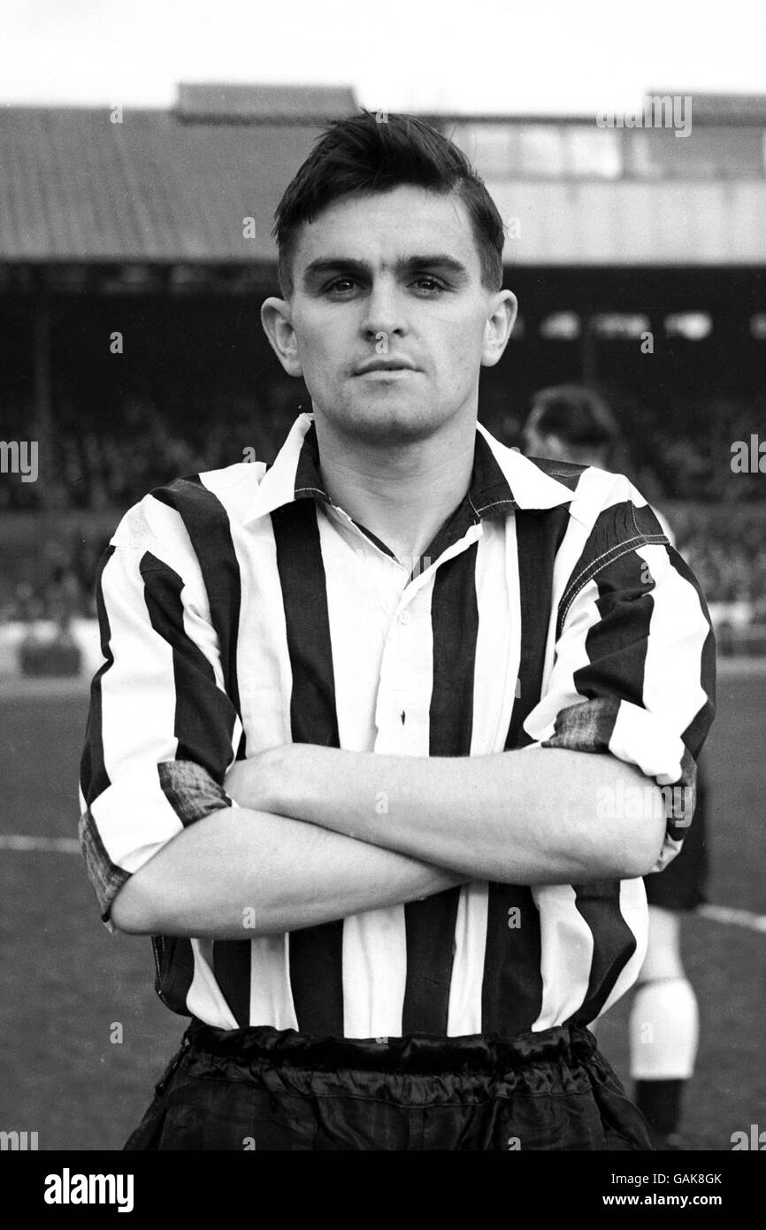 Football - football League Division One - Chelsea / Newcastle United. Reg Davies, Newcastle United Banque D'Images