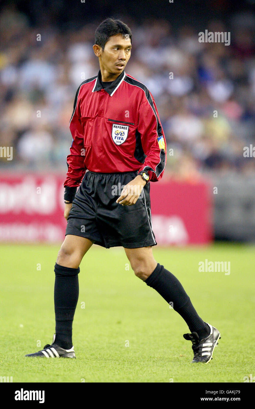 Soccer - AFC Champions League - Groupe G - Melbourne Victory v Chunnam Dragons - Telstra Dome.Arbitre Malik Abdul Bashir Banque D'Images