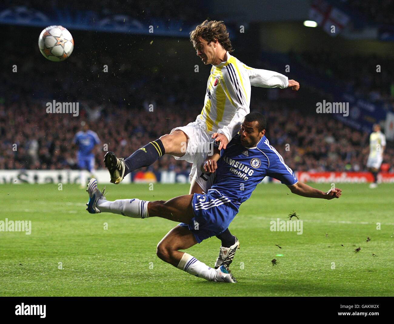 Football - Ligue des Champions - Quart de finale - deuxième manche - Chelsea v Fenerbahce - Stamford Bridge Banque D'Images