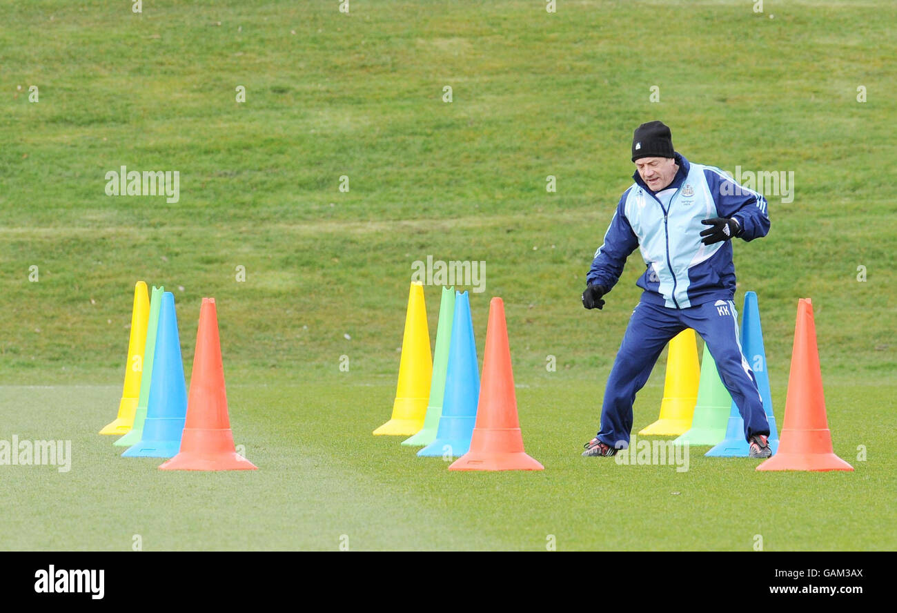 Football - Newcastle United Training - Longbenton.Kevin Keegan, responsable de Newcastle, lors d'une séance de formation à Longbenton, Newcastle. Banque D'Images