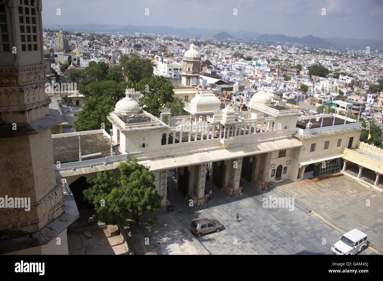 City Palace Construit en 1559 par Maharana Uday Singh , un symbole d Mevad Peintures Objets porte d'elephant Udaipur Banque D'Images