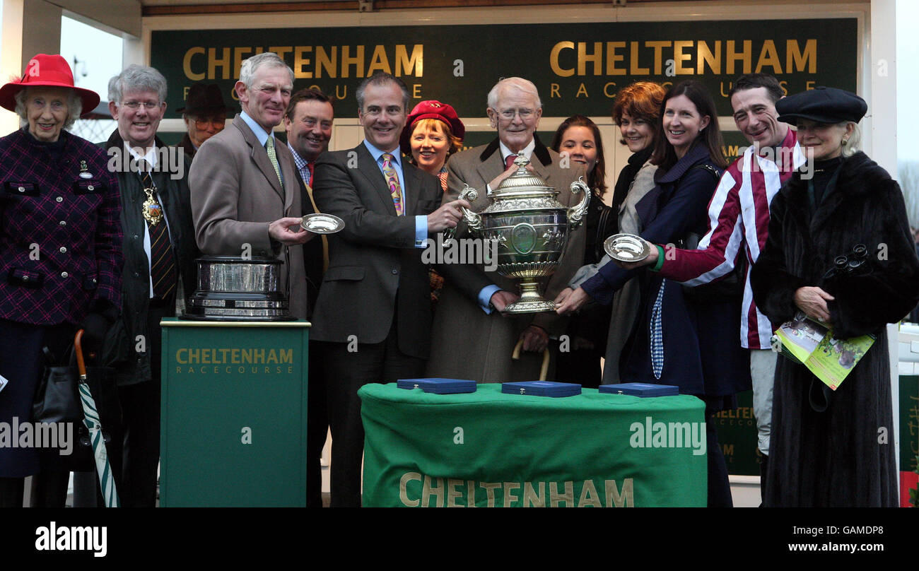Les courses de chevaux - Cheltenham Festival - Jour 4 - l'Hippodrome de Cheltenham Banque D'Images