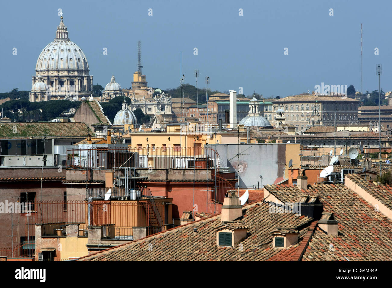 Voyage - vue sur la ville - Rome. Vue générale sur les toits de Rome Banque D'Images