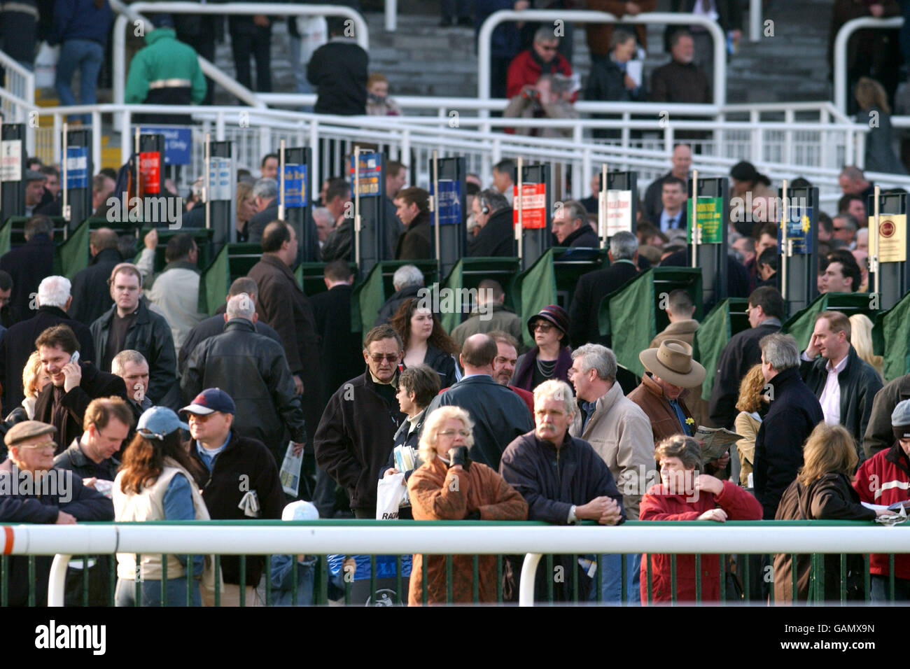 Courses hippiques - courses de Kempton. Action de Kempton races Banque D'Images