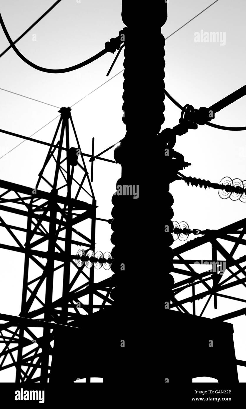 Disjoncteurs avec effet rétro-éclairé dans la centrale de production d'électricité à partir de sources renouvelables Banque D'Images