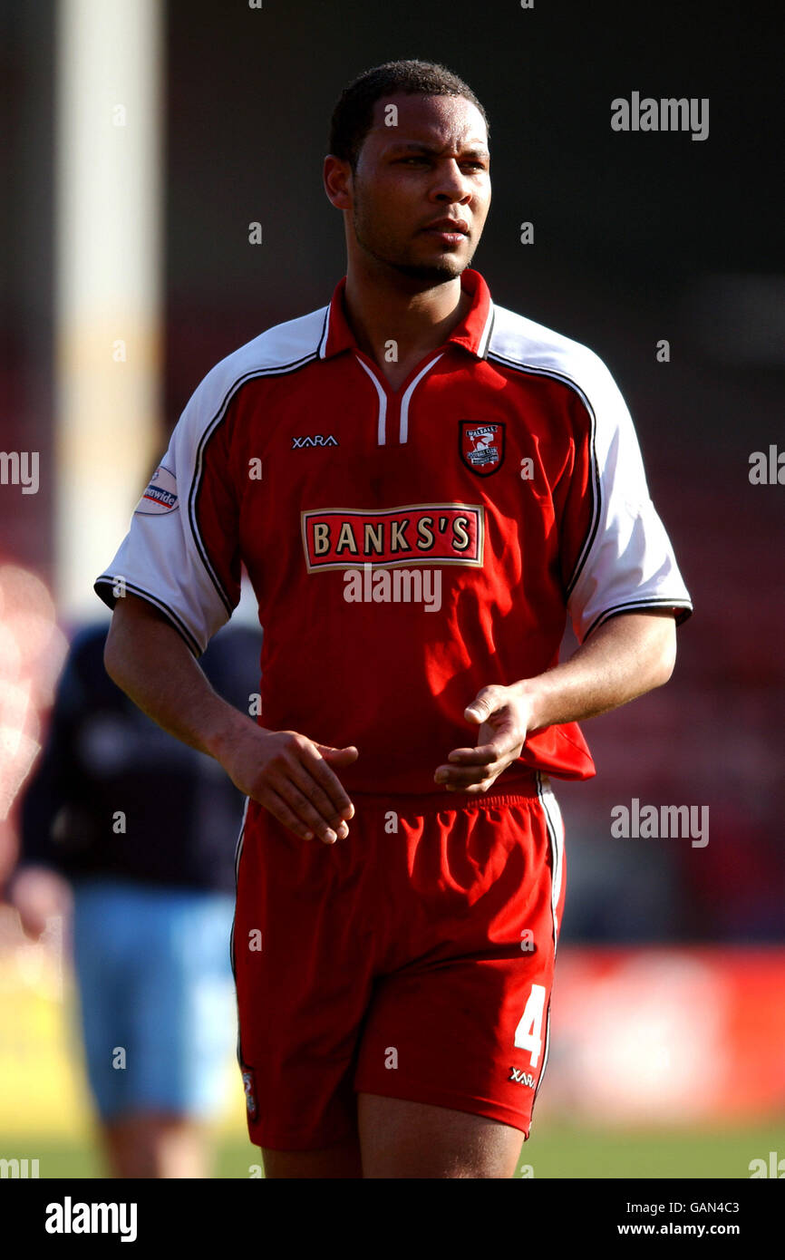 Soccer - Nationwide League Division One - Walsall c. Burnley. Matt Carbon, Walsall Banque D'Images