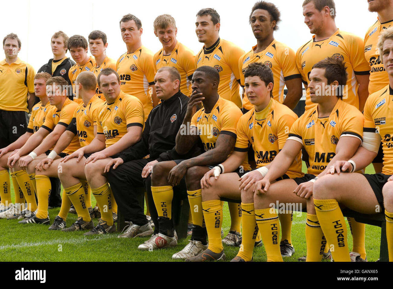 Les Dwain Chambers de Castleford Tigers se mettent en ligne pour une photo de l'équipe avant le match de l'équipe de la Réserve à la Jungle, Castleford. Banque D'Images