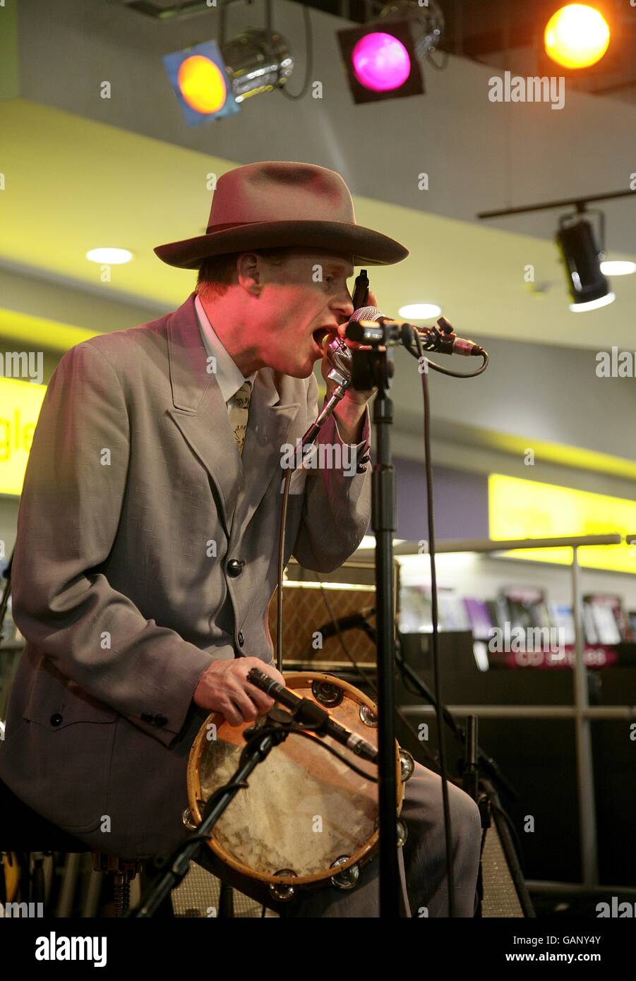 MOJO Magazine Honors List 2008 - lancement.Fils de Dave lors du lancement de la liste des distinctions honorifiques MOJO Magazine 2008 à HMV, 150 Oxford Street, Londres, W1 Banque D'Images