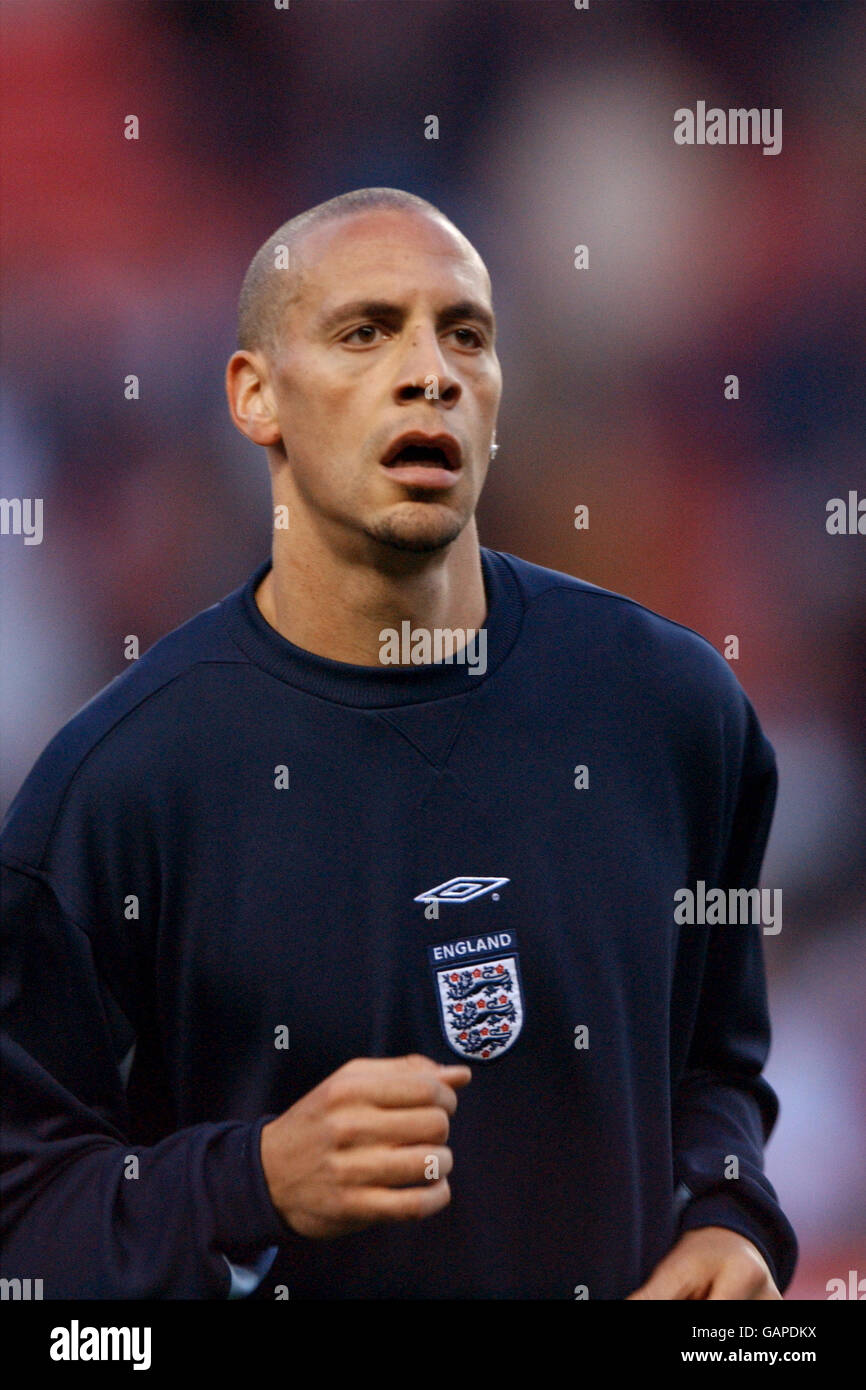 Football - Championnat d'Europe 2004 qualification - Groupe sept - Angleterre / Turquie. Rio Ferdinand, Angleterre Banque D'Images