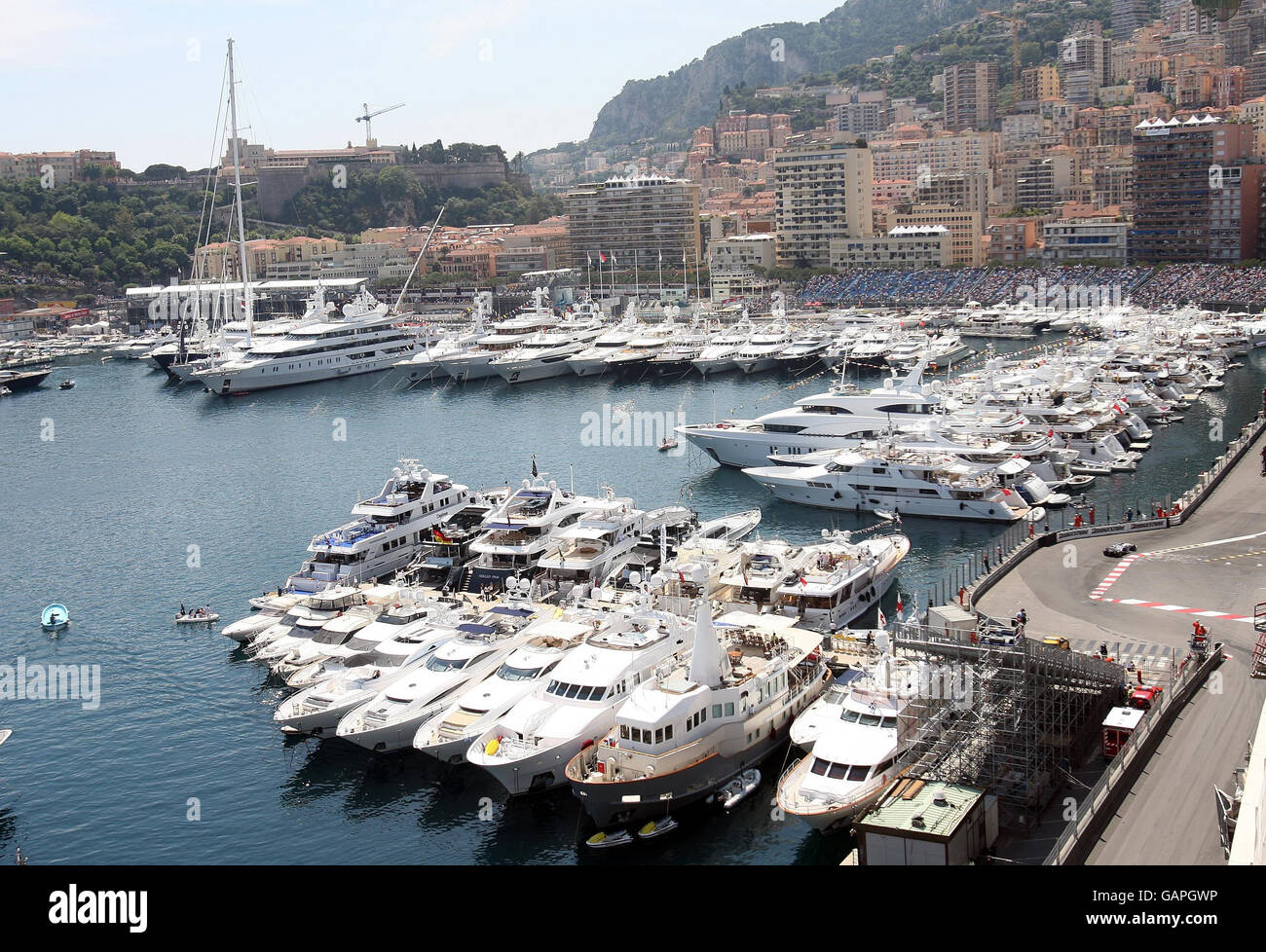 Vue générale du port de Monaco pendant la séance d'entraînement à Monte Carlo, Monaco. Banque D'Images