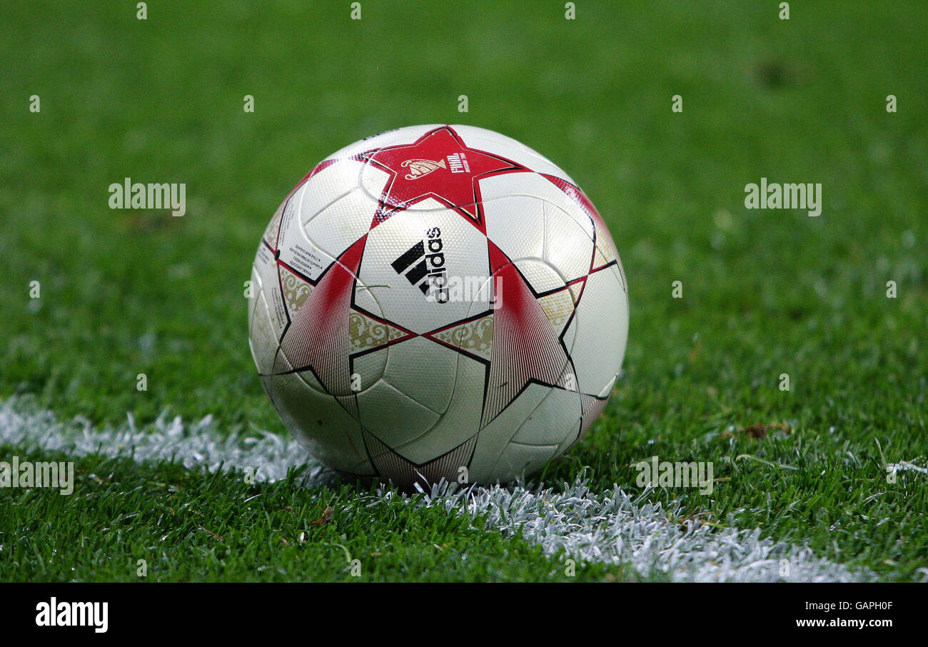 Vue générale du ballon utilisé lors de la finale de la Ligue des champions de l'UEFA au stade Luzhniki, Moscou, Russie. Banque D'Images
