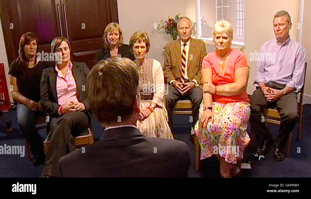 Capture vidéo de membres de la famille des cinq Britanniques détenus en otage en Irak. Banque D'Images