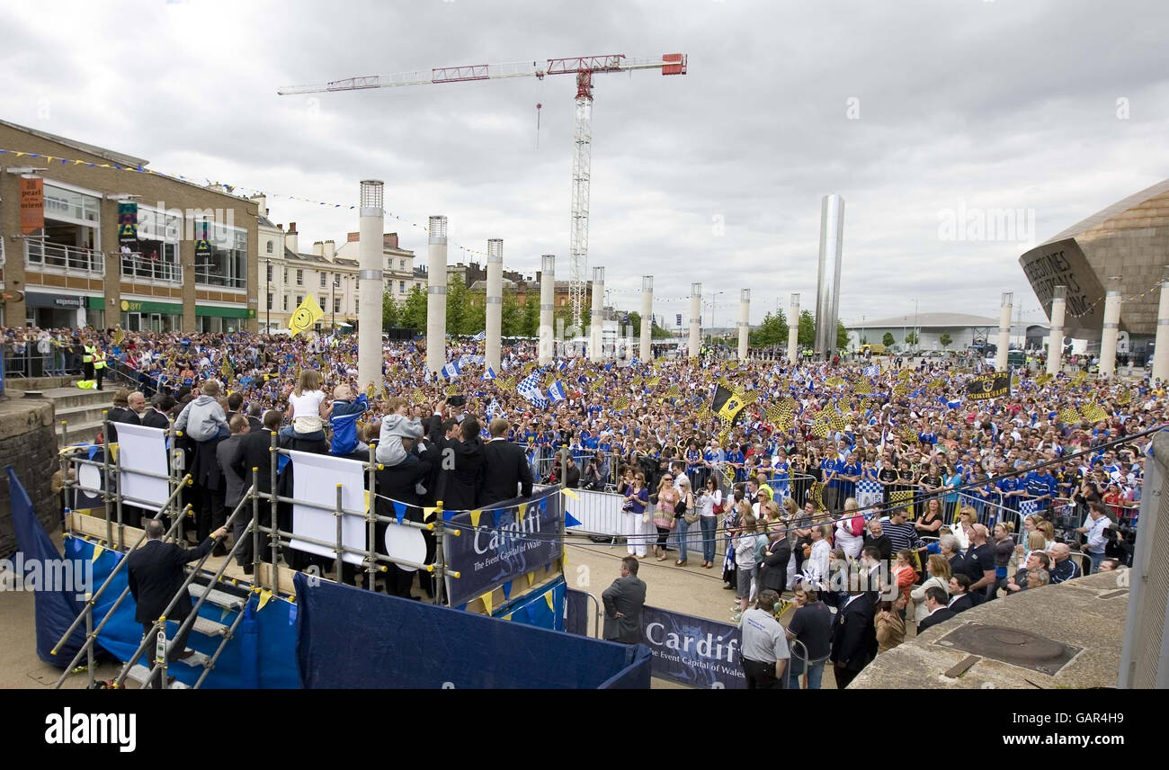 Football - Cardiff City Retour Accueil Banque D'Images