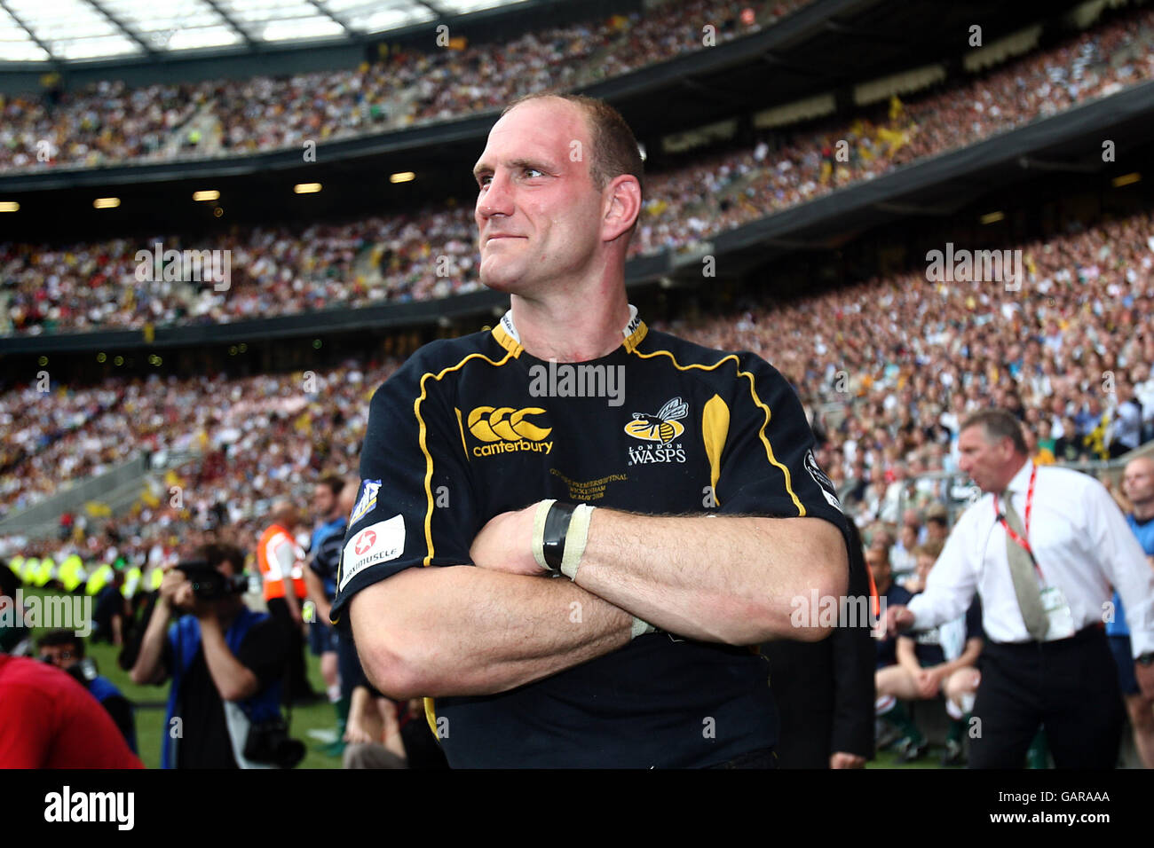 Rugby Union - Guinness Premiership final - London Wasps / Leicester Tigers - Twickenham.Lawrence Dallaglio de London Wasps semble visiblement émotif lors de la finale Guinness Premiership à Twickenham, Londres. Banque D'Images