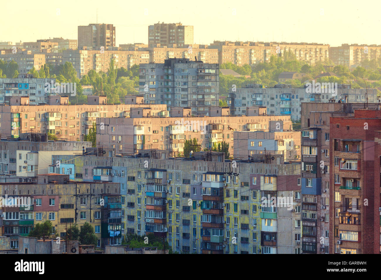 Les bâtiments anciens en Ukraine. De vieux logements surpeuplés Banque D'Images