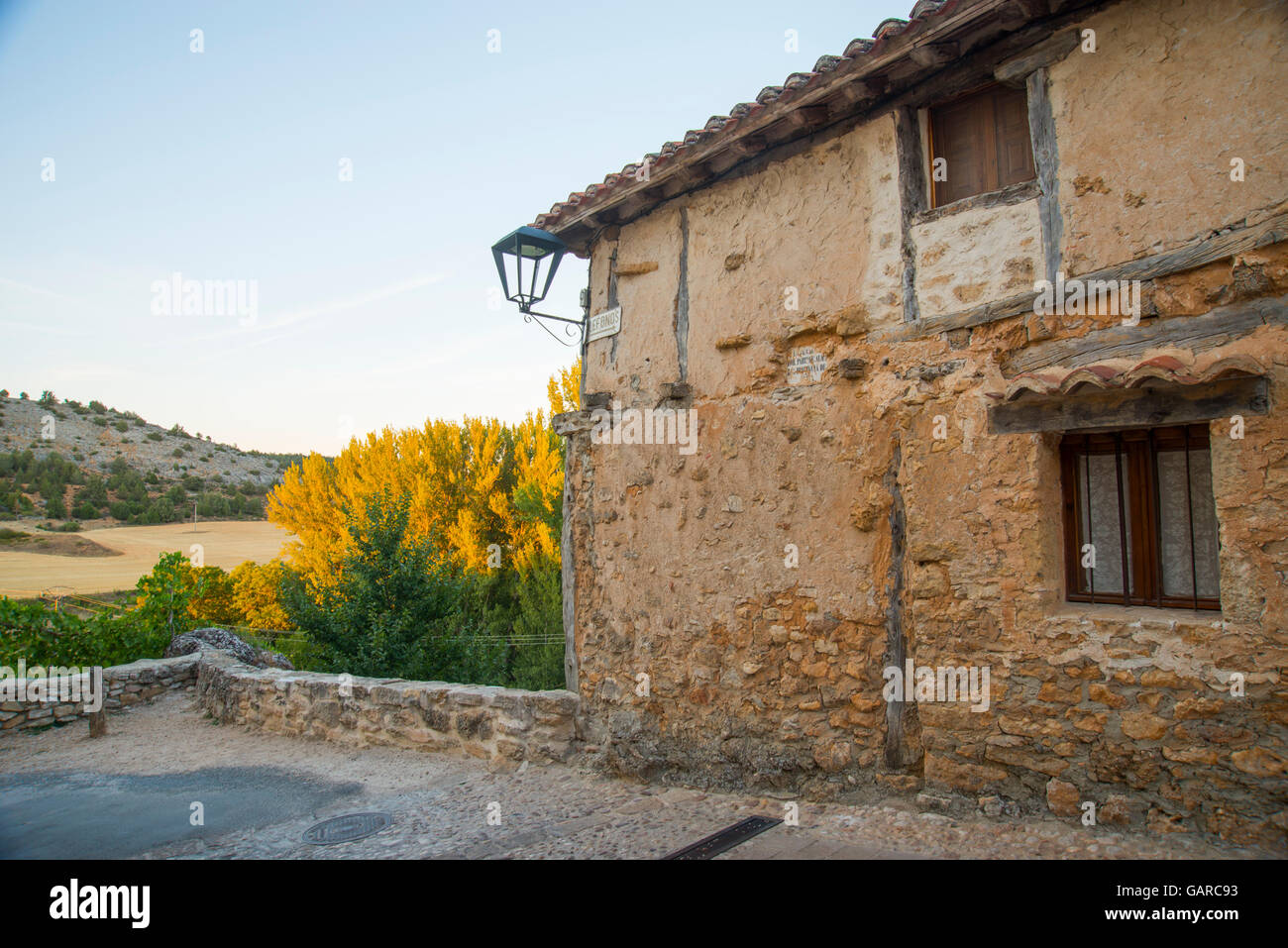 L'architecture traditionnelle. Calatañazor, la province de Soria, Castilla Leon, Espagne. Banque D'Images