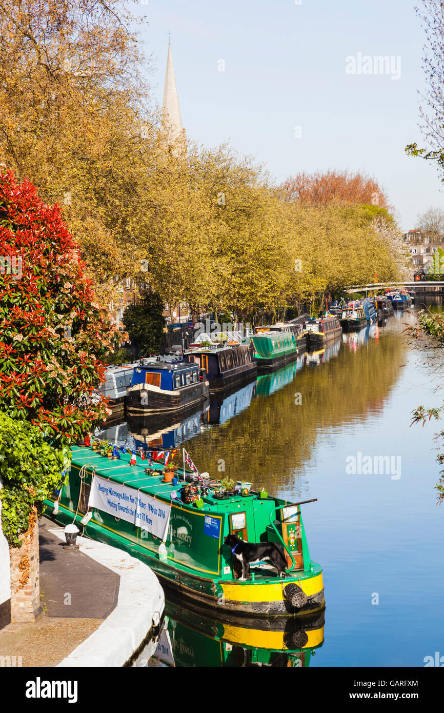 L'Angleterre, Londres, Petite Venise, Canal Bateaux Banque D'Images