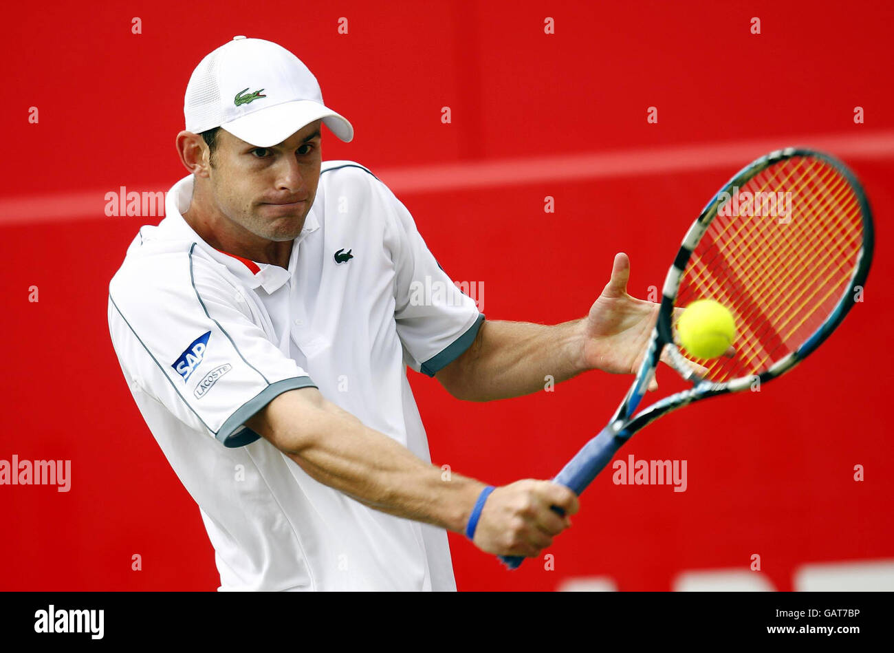 Tennis - Championnats d'Artois - quatrième jour - le Queen's Club.Andy Roddick des États-Unis en action contre le poisson de Mardy des États-Unis lors des championnats d'Artois au Queen's Club, Londres. Banque D'Images