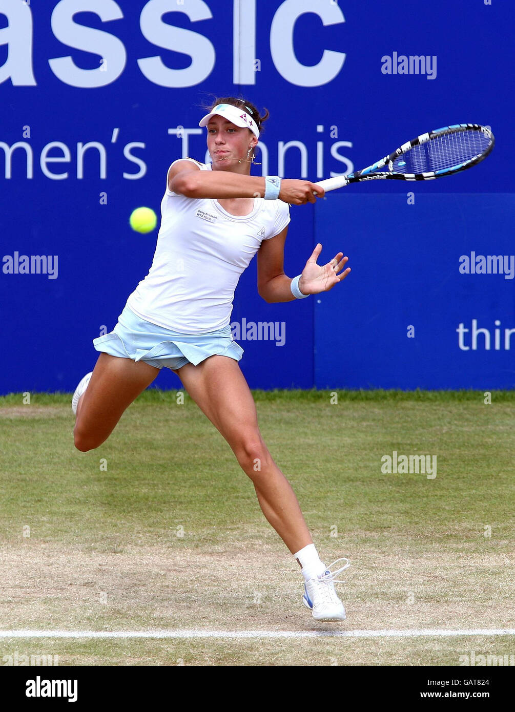 Yanina Wickmayer en Belgique pendant la demi-finale du DFS Classic au Edgbaston Priory Club de Birmingham. Banque D'Images