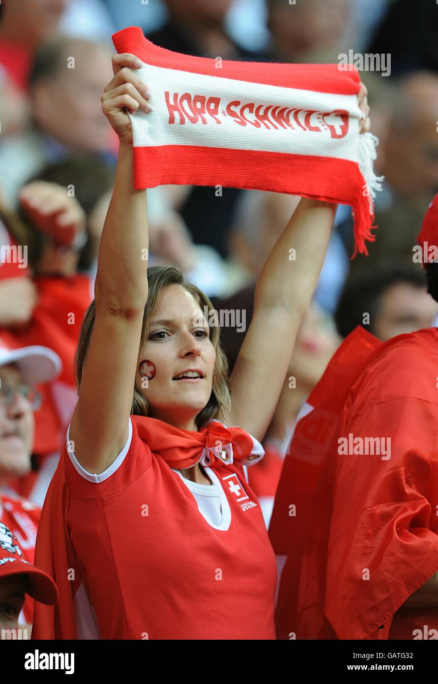 Soccer - Championnat d'Europe de l'UEFA 2008 - Groupe A - La Turquie v Suisse - St Jakob-Park Banque D'Images