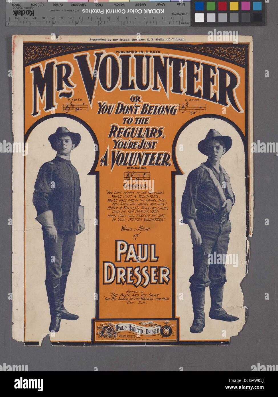 Ce titre fait référence à une distinction entre les soldats volontaires et les forces militaires régulières, abordant probablement les thèmes du devoir, du service et de la valeur accordée aux deux groupes dans un contexte militaire. Banque D'Images