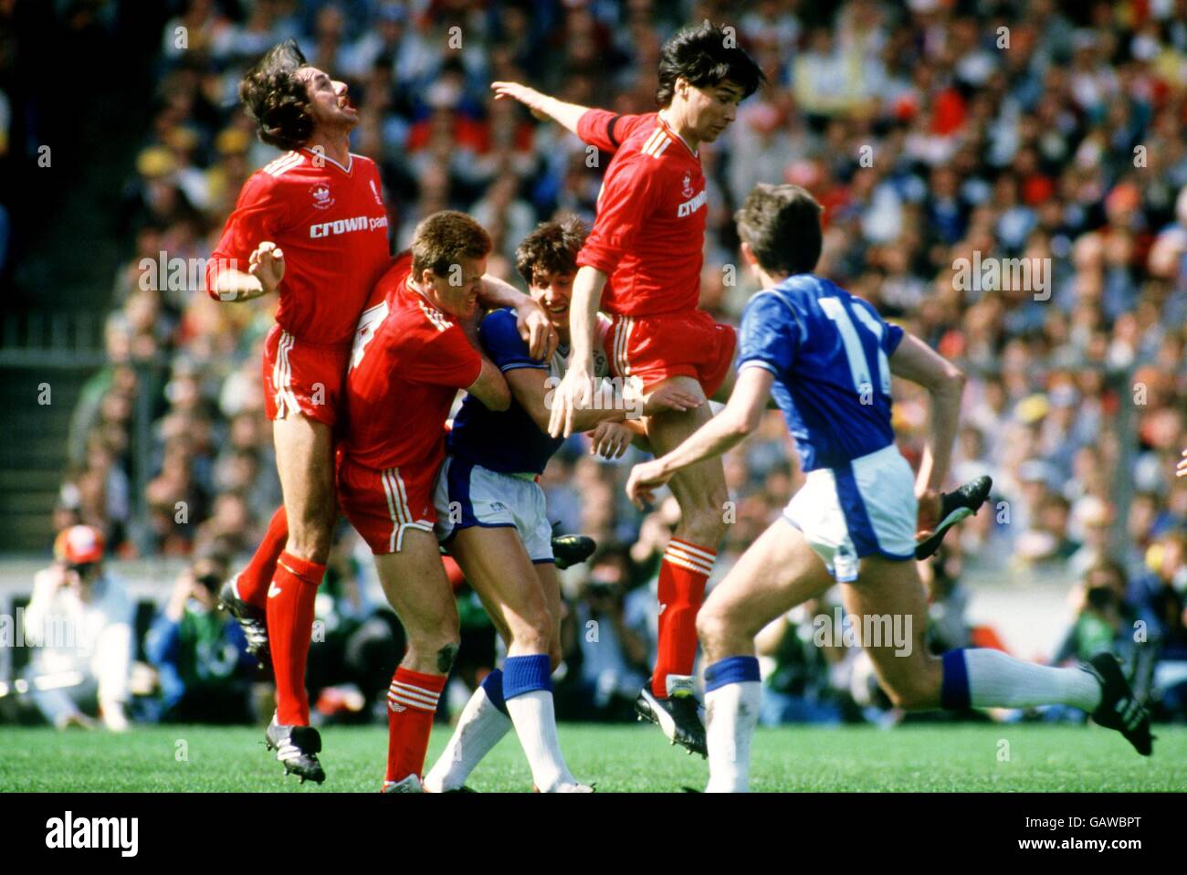 G-D : Mark Lawrenson et Steve Nicol (tous deux Liverpool), Gary Lineker (Everton), Alan Hansen (Liverpool) et Kevin Speedy (Everton). Banque D'Images