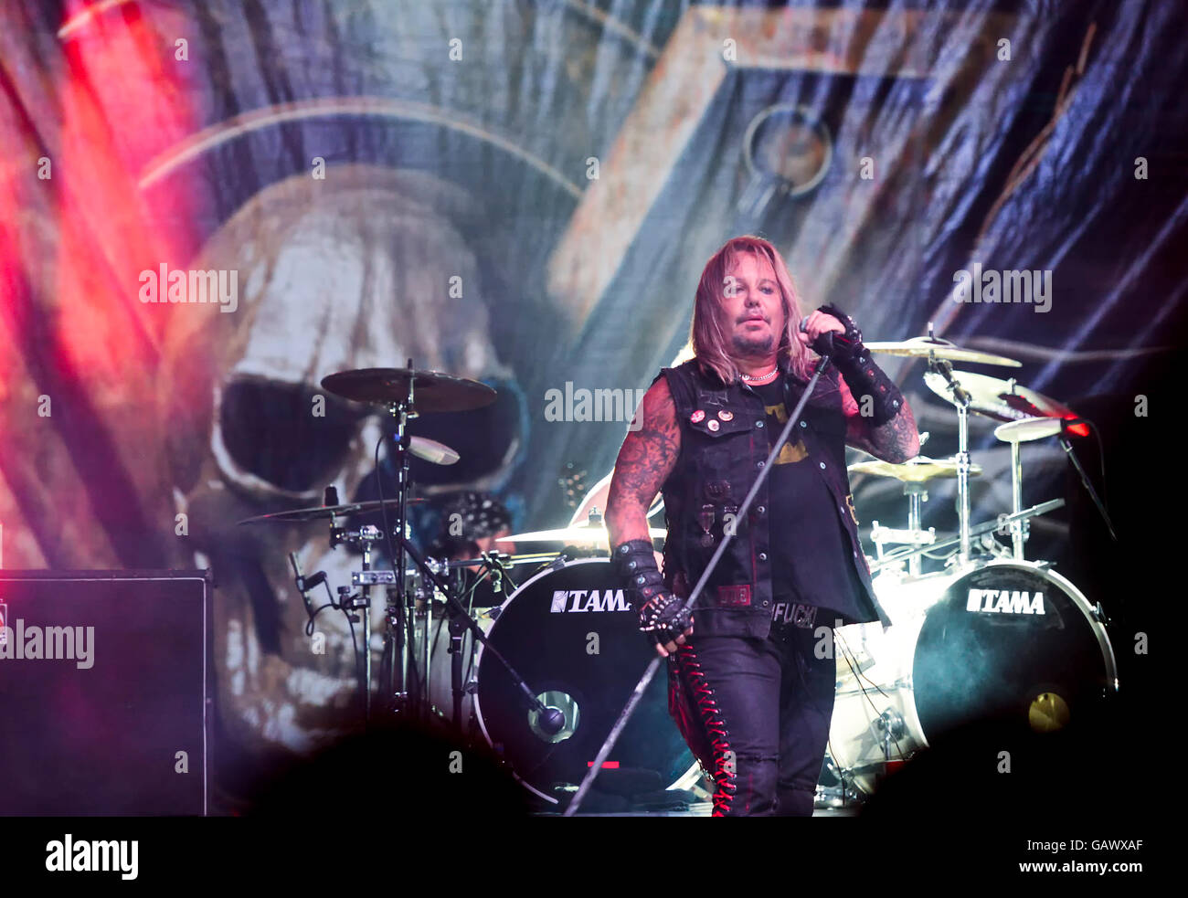 Moapa Valley, Nevada, USA. 4 juillet, 2016. Vince Neil et Bret Michaels band co-vedette du 'Moapa Madness 2016' une piscine Juillet 4ème concert et spectacle de feux d'artifice. Credit : Ken Howard/Alamy Live News Banque D'Images