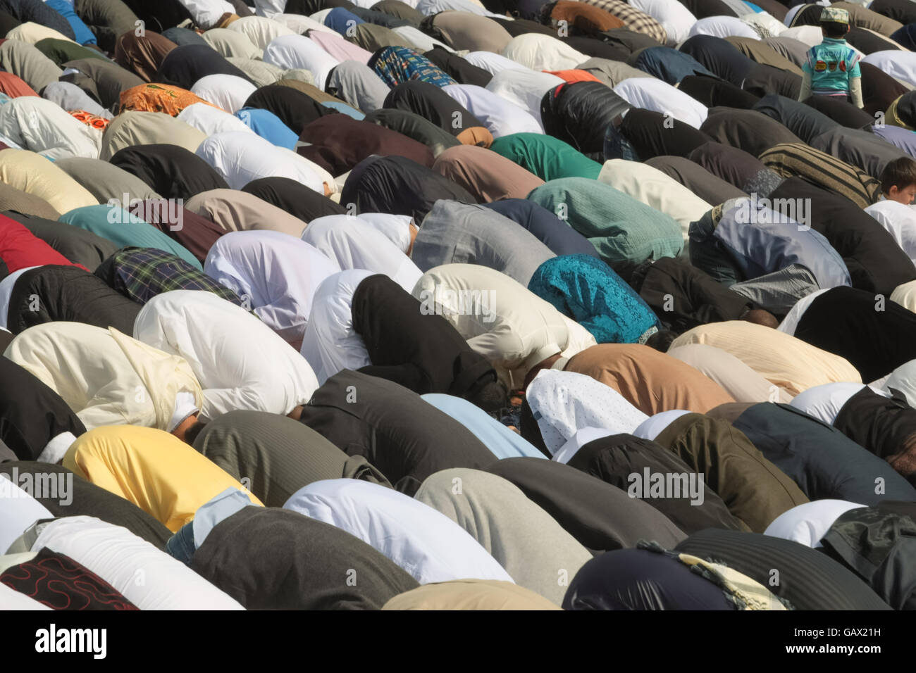 85 000 personnes prient en petites Heath park, Birmingham UK à la fin du Ramadan (EID) Banque D'Images