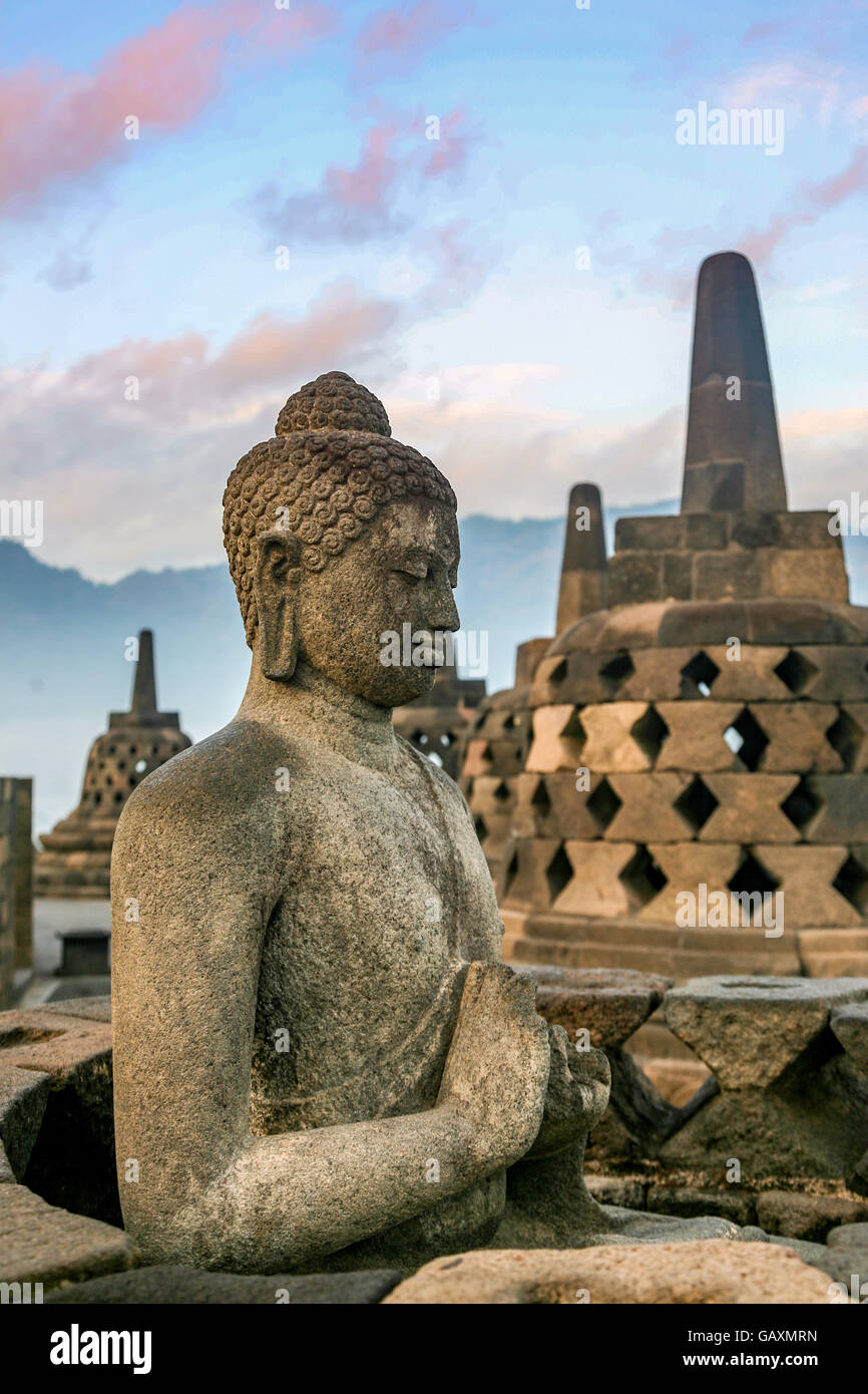 Centre de Java Indonésie Yogyakarta Borobudur temple bouddhiste ancienne Banque D'Images