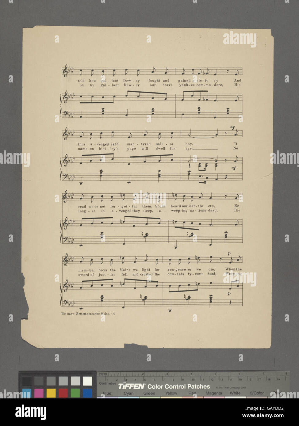 « Nous nous sommes souvenus du Maine » fait référence au cri de ralliement qui a suivi l'explosion de l'USS Maine dans le port de la Havane en 1898, qui a joué un rôle important dans le déclenchement de la guerre hispano-américaine. La phrase symbolise l’appel du public américain à la justice après l’incident. Banque D'Images