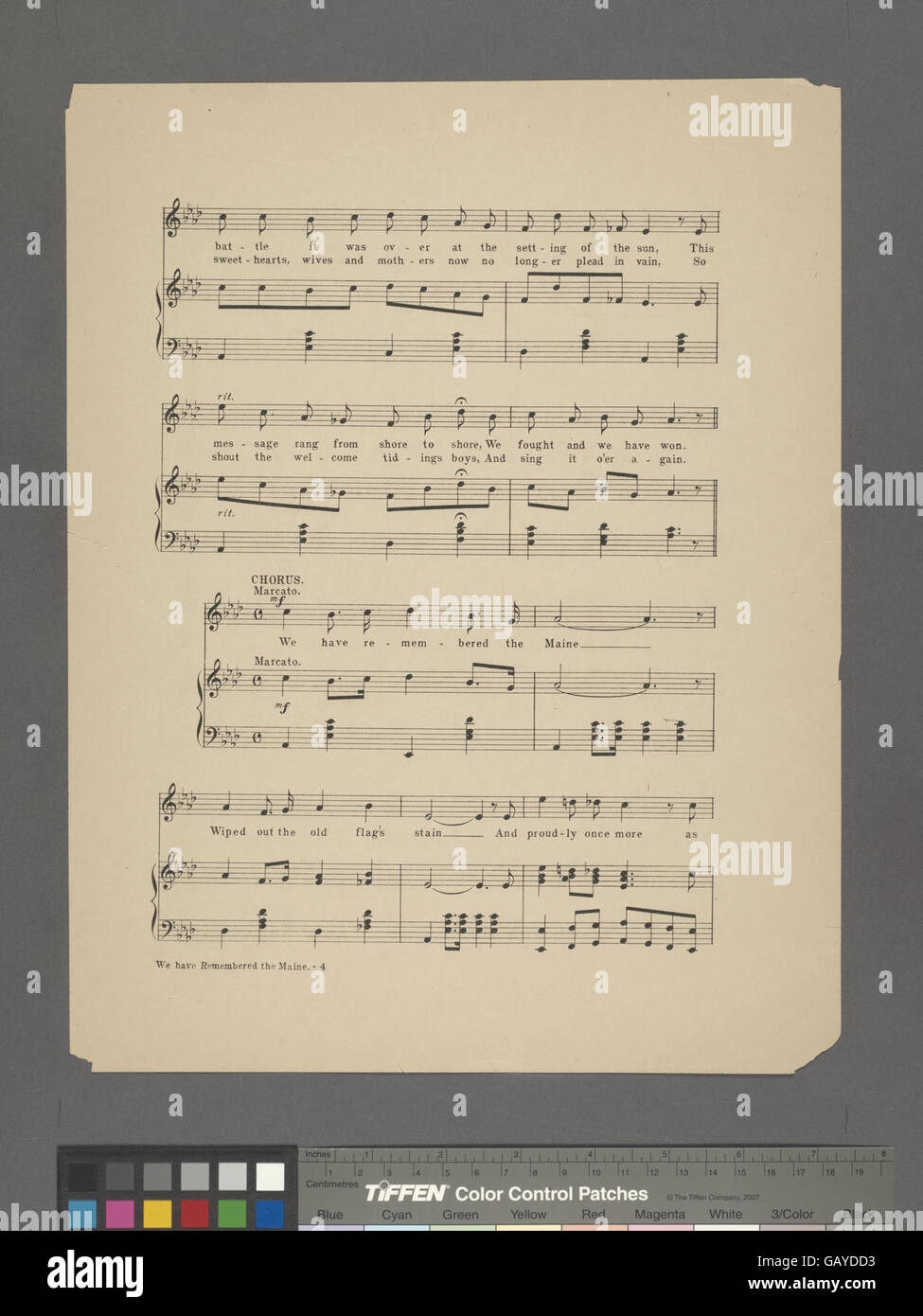 « Nous nous sommes souvenus du Maine » est probablement une référence à l'explosion en 1898 de l'USS Maine dans le port de la Havane, un événement qui a contribué à stimuler la guerre hispano-américaine. La phrase représente le souvenir et la réflexion historique sur ce moment charnière. Banque D'Images