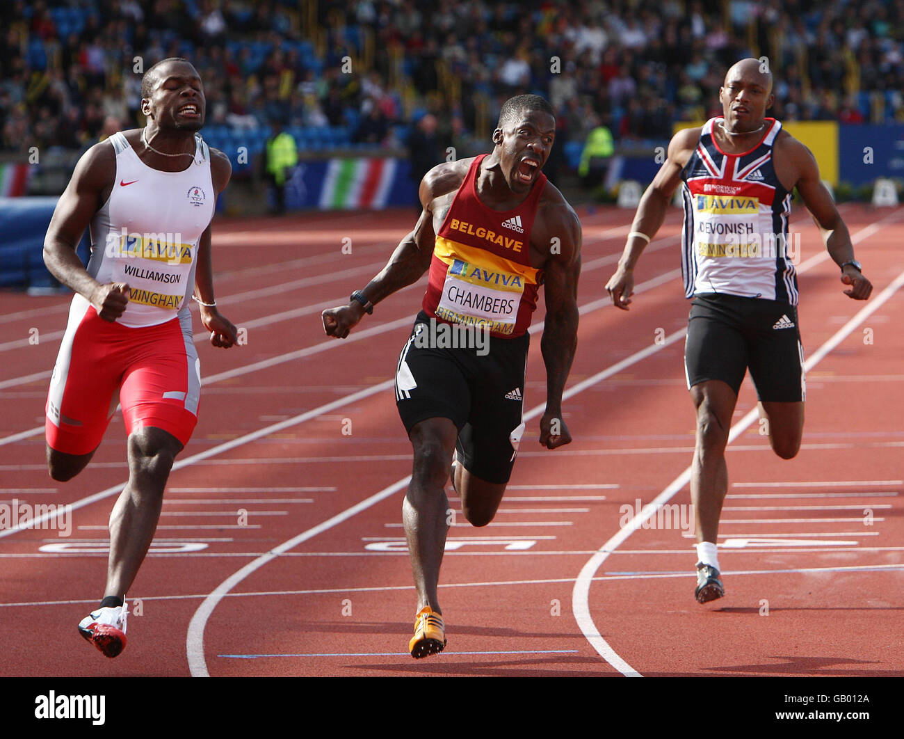 Dwain Chambers remporte la finale de 100 mètres de Simeon Williamson en 10.00 secondes lors des épreuves olympiques de l'Union de Norwich et des championnats du Royaume-Uni au stade Alexander de Birmingham. Banque D'Images