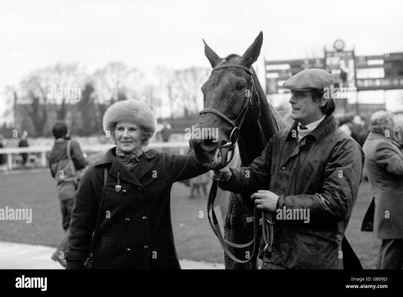 Les courses de chevaux - Monica Dickinson avec cont Wayward - 1986 Banque D'Images