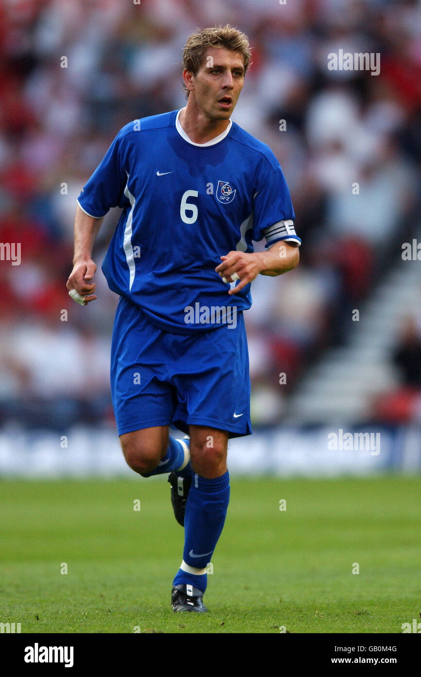 Soccer - Championnat d'Europe 2004 qualificateur - Groupe sept - Angleterre / Slovaquie. Igor Demo, Slovaquie Banque D'Images