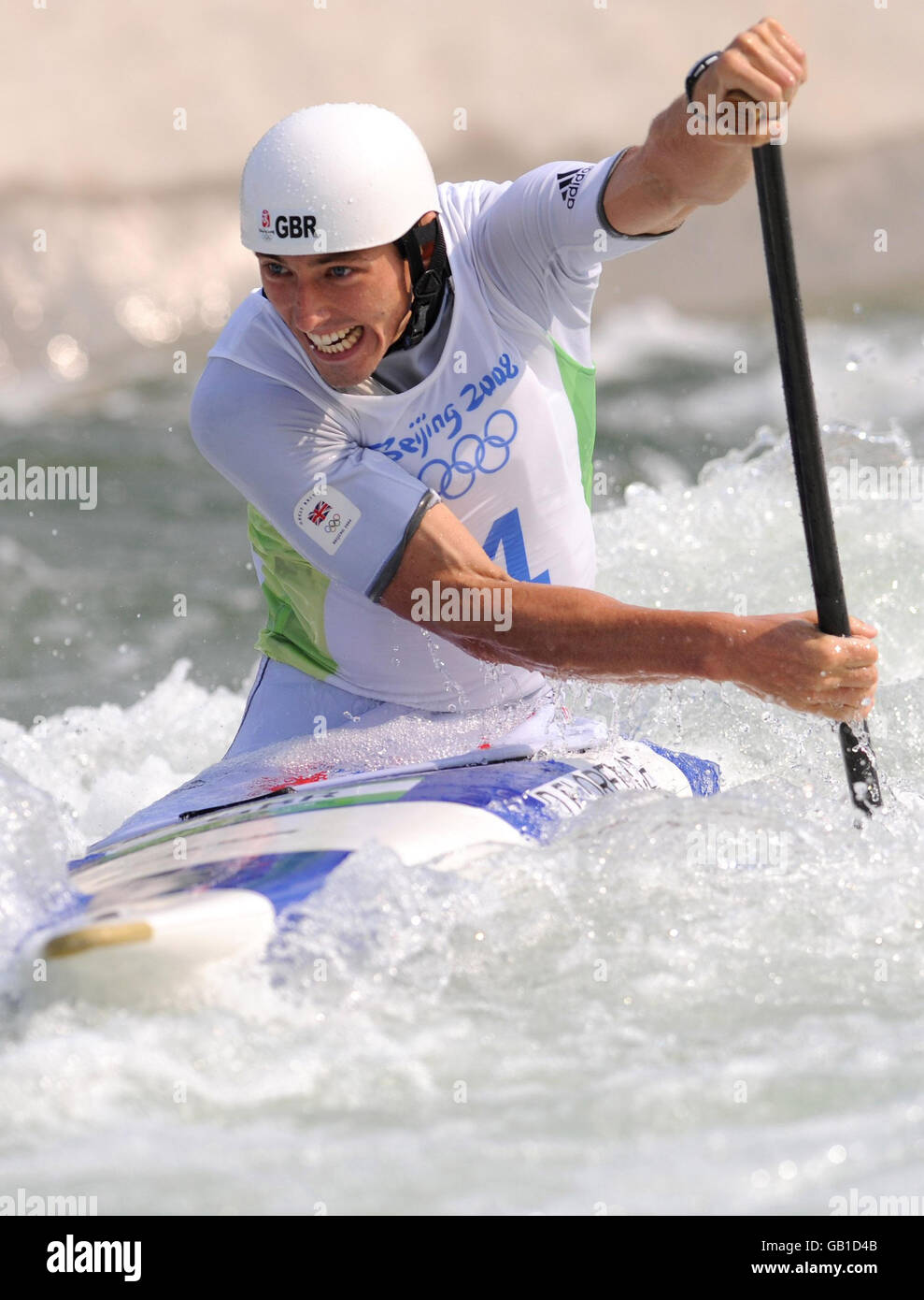 David Florence de la Grande-Bretagne lors de la finale de la Canoe Single (C1) au parc olympique d'aviron-canoë de Shunyi aux Jeux Olympiques de Beijing en 2008 à Beijing, en Chine. Banque D'Images