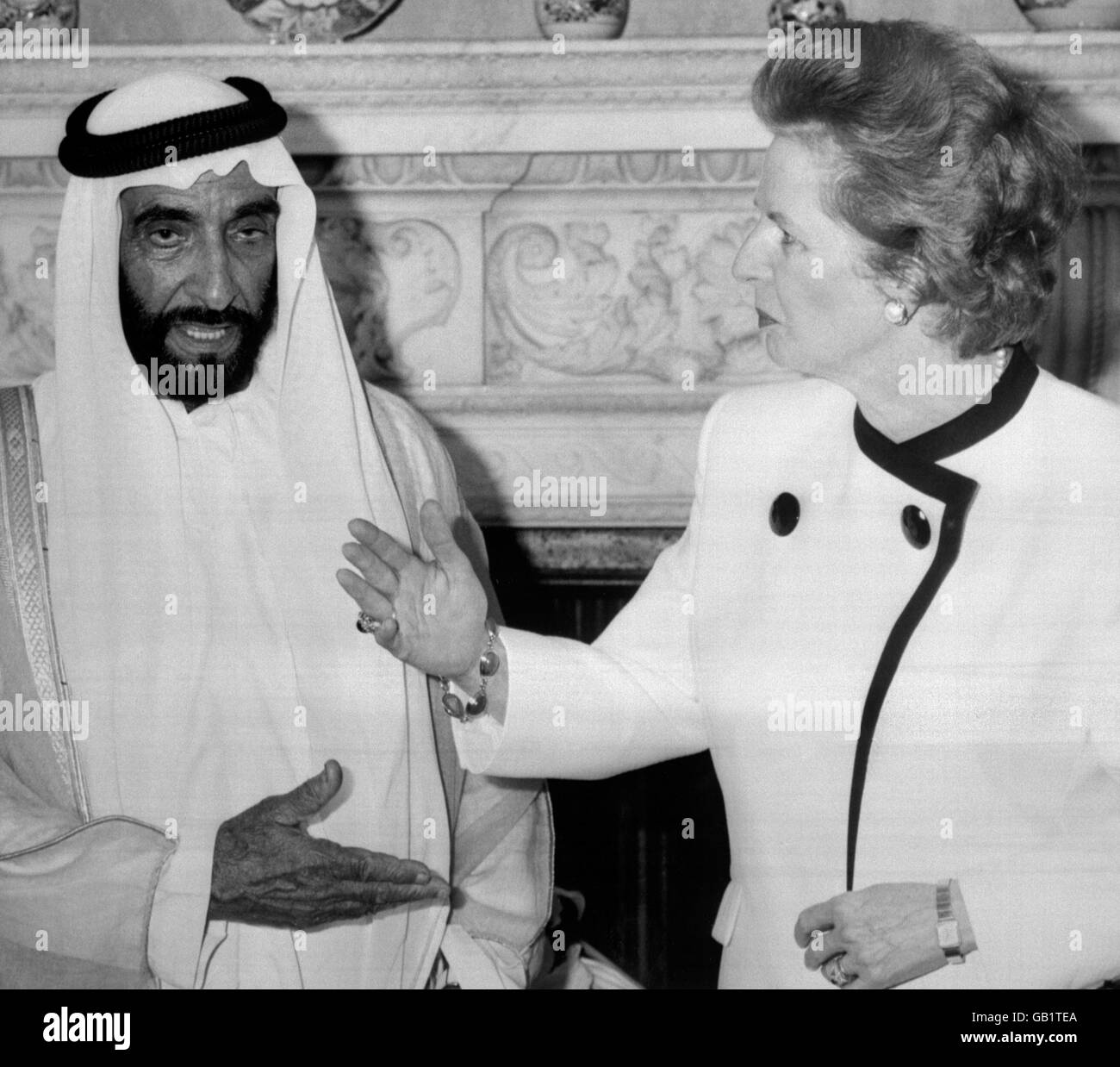 Politique - Margaret Thatcher et le président de l'UAE - Downing Street Banque D'Images