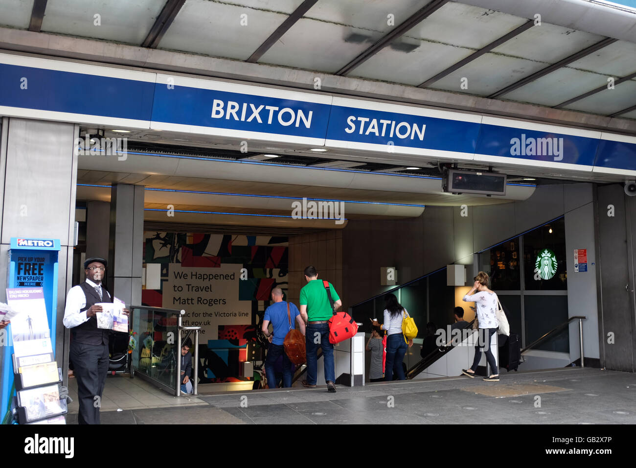 L'entrée de la station de métro de Brixton à Brixton, Londres, Angleterre. Banque D'Images