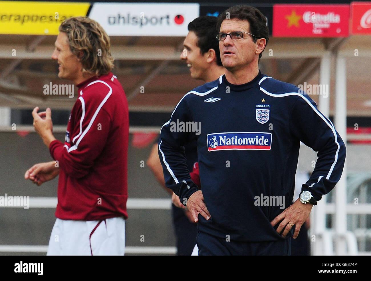 Le directeur de l'Angleterre Fabio Capello pendant la session d'entraînement au stade olympique de Barcelone. Banque D'Images