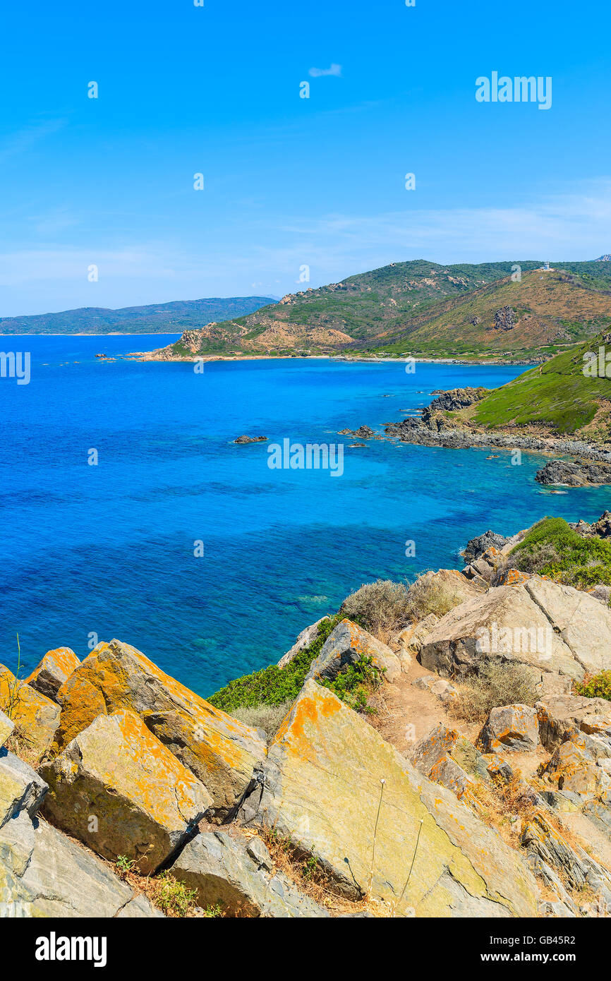 Une vue de la belle côte de l'île de Corse à partir de la cape de la Parata, France Banque D'Images
