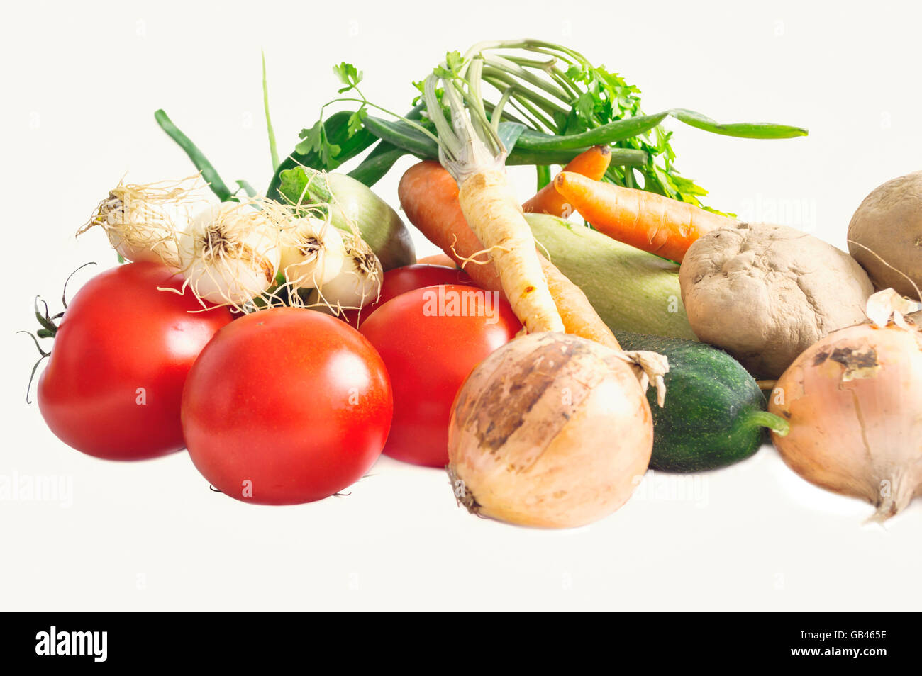 Légumes frais isolé sur un fond blanc. Focus sélectif. Banque D'Images