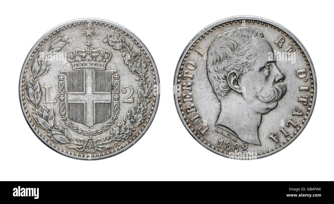 Lire deux Silver Coin 1882 Royaume d'Italie Umberto I isolé sur blanc, Umberto I Menthe Profil de rome Banque D'Images